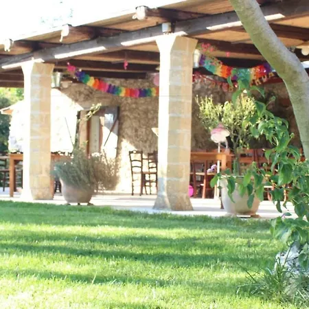 Agriturismo Fica Torta Couette-café
